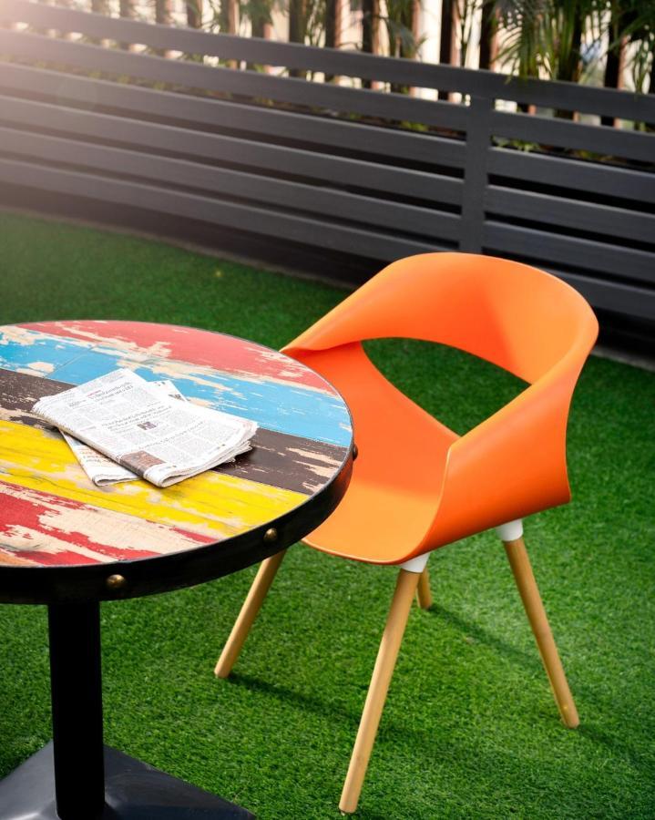 Couch & Cheese Homestel The Most Luxurious Hostel For Working Professionals & Students Пюн Екстериор снимка